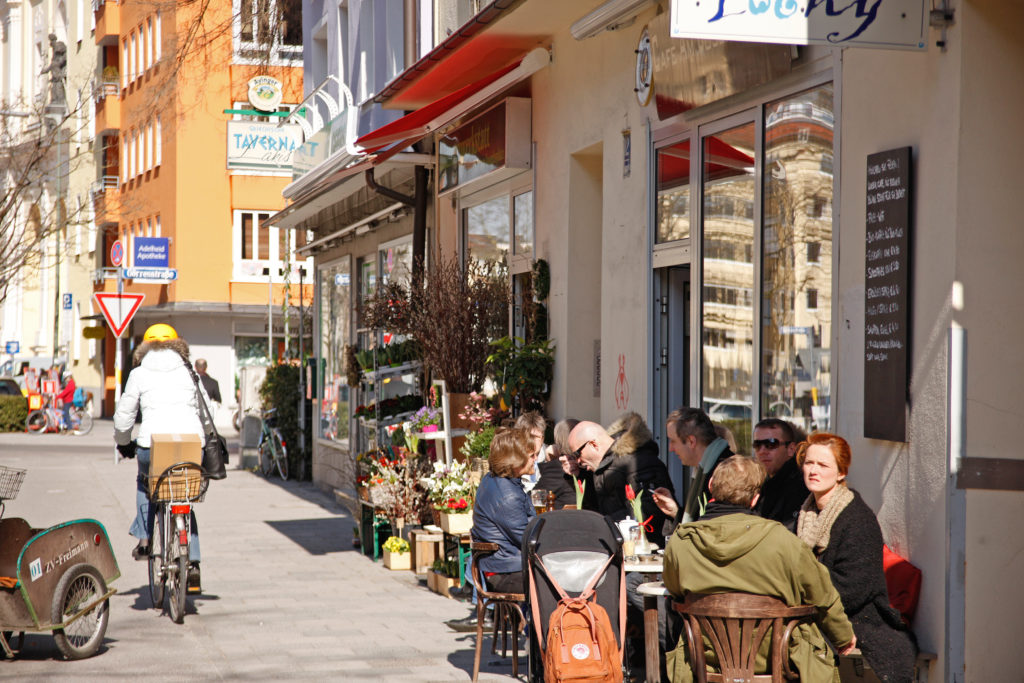 Zieblandstrasse 20 am 10.03. 2015 in München. Foto: Gerhard Blank, fon: 0049 171 2888481 www.gerhard-blank.de, www.luftbildmuenchen.com Verwendung nur gegen Honorar und Belegexemplar Keine Modelreleases der abgebildeten Personen vorhanden !